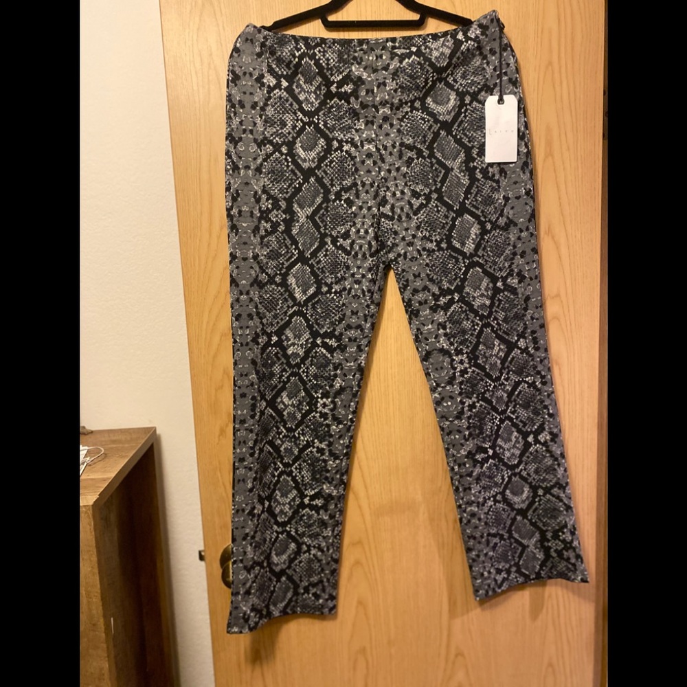 Nordstrom’s New Snake print pants Size L